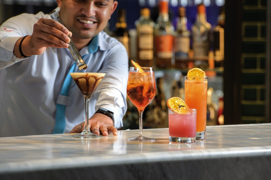 Marella Cruises Marella Explorer 2 Aperitif Bartender Lifestyle ©Ben Waller.jpg